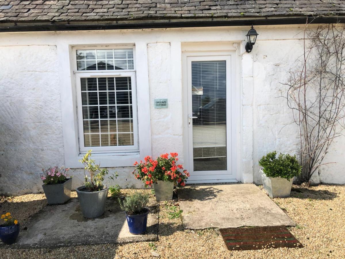 Grooms Cottage Outside Hot Tub Beith Bagian luar foto